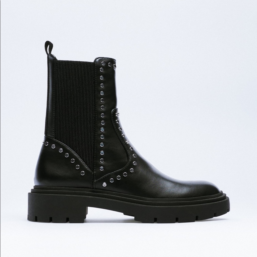 Zara flat ankle boots with studs in black size 8